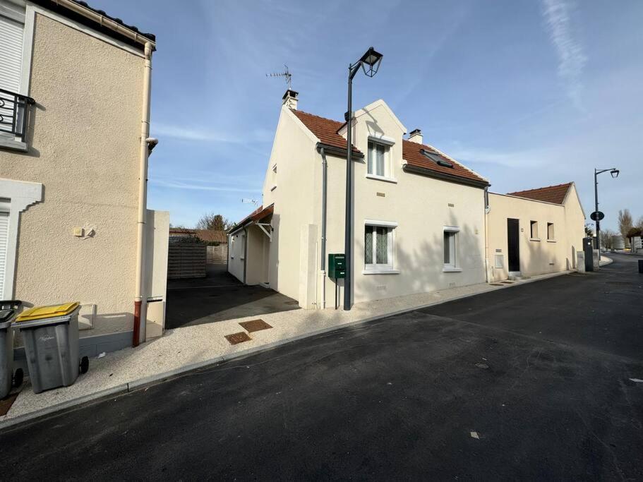 Appart Cosy 5Min Roissy Cdg Ле Мени-Амело Екстериор снимка